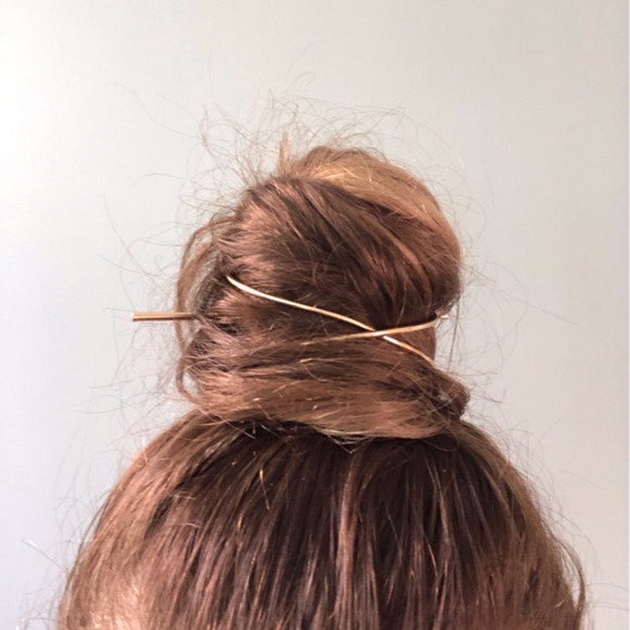 Gold Bun Cage Geometric Hair Holder - Picture 3 of 6